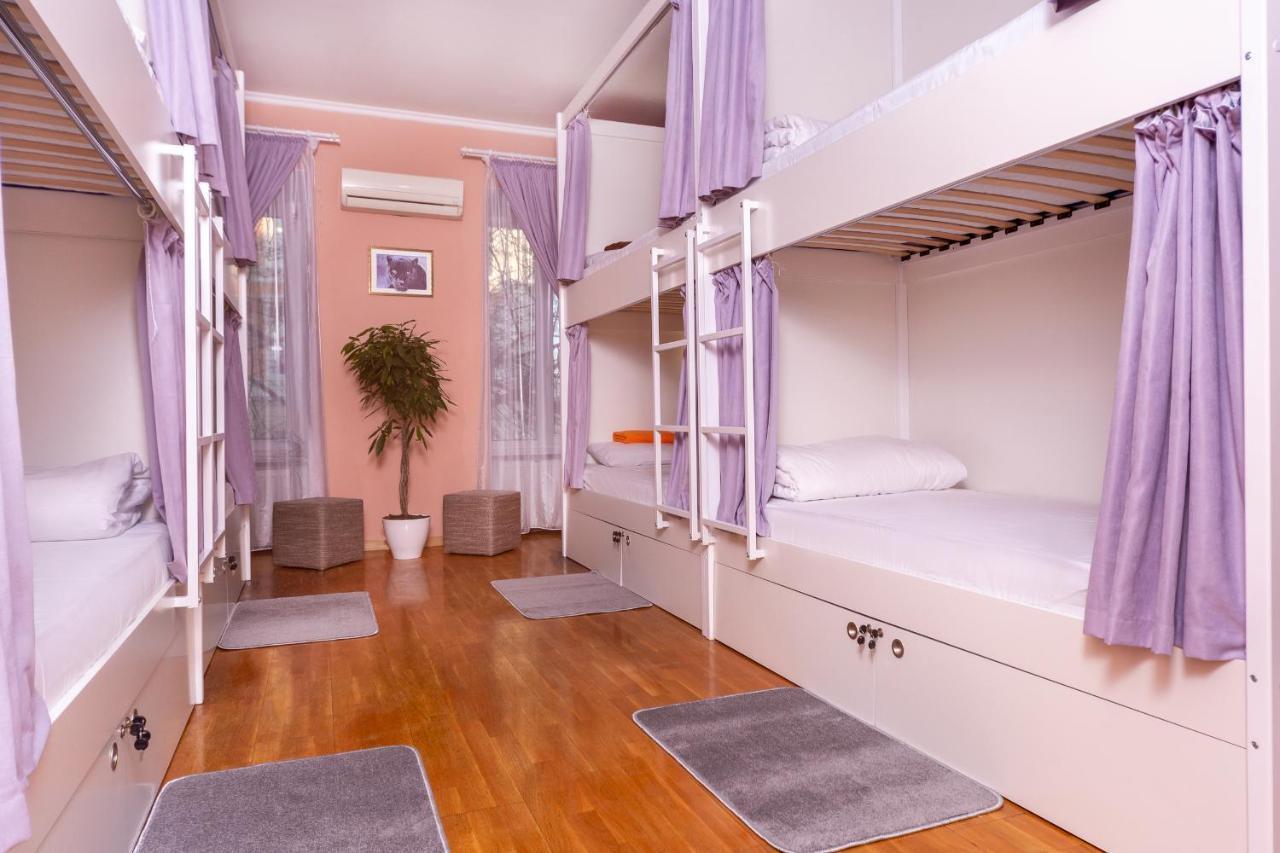 Хостел Friends House Odessa Buitenkant foto