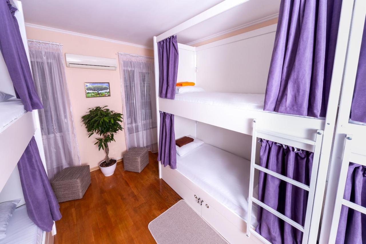 Хостел Friends House Odessa Buitenkant foto
