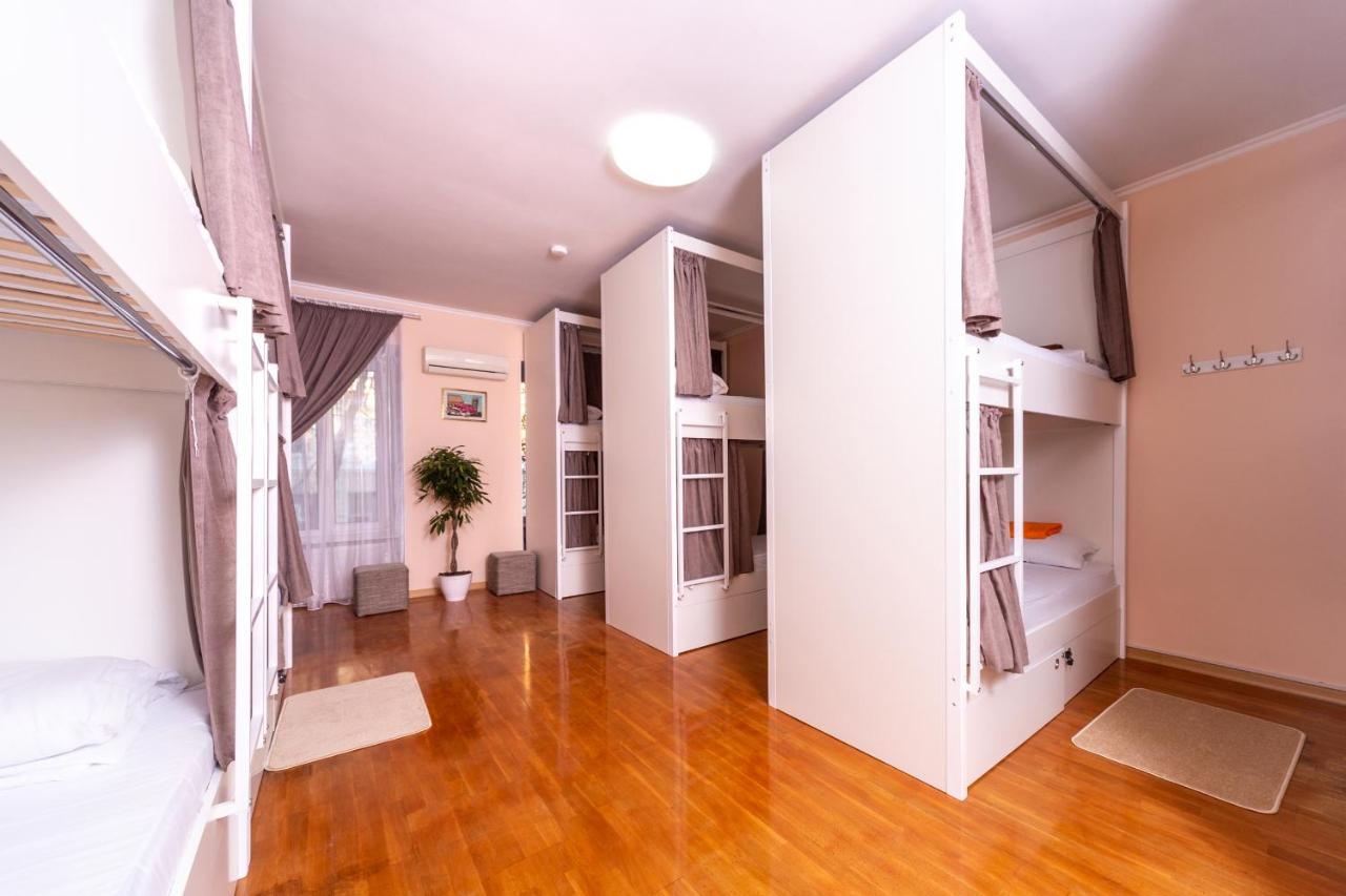 Хостел Friends House Odessa Buitenkant foto