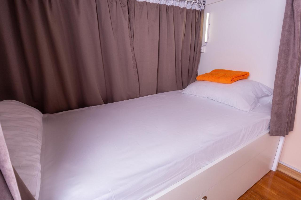 Хостел Friends House Odessa Buitenkant foto
